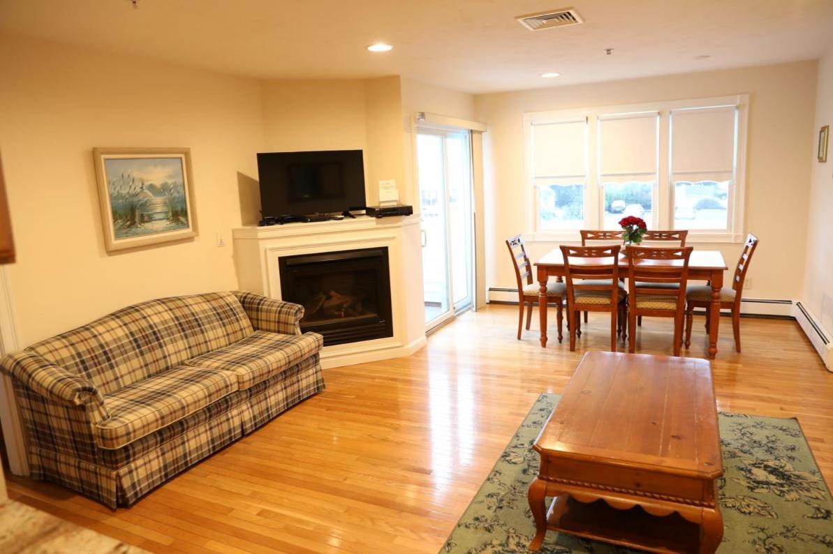 By The Sea Guests Bed & Breakfast And Suites Dennisport Zimmer foto